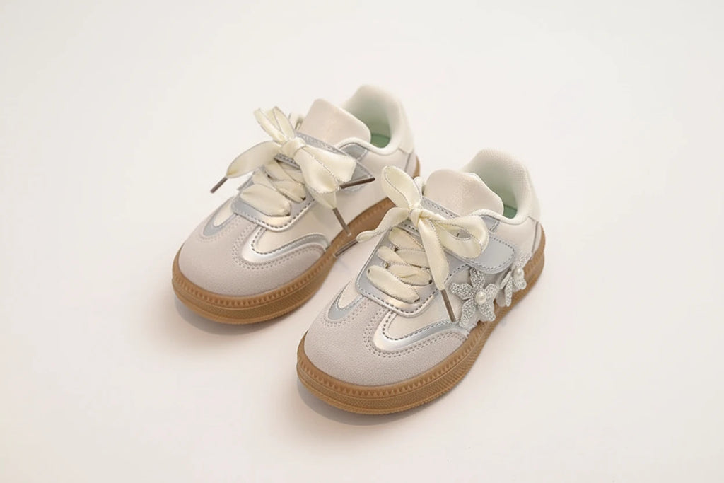 Girls Non-Slip Skate Sneakers - Kidnor